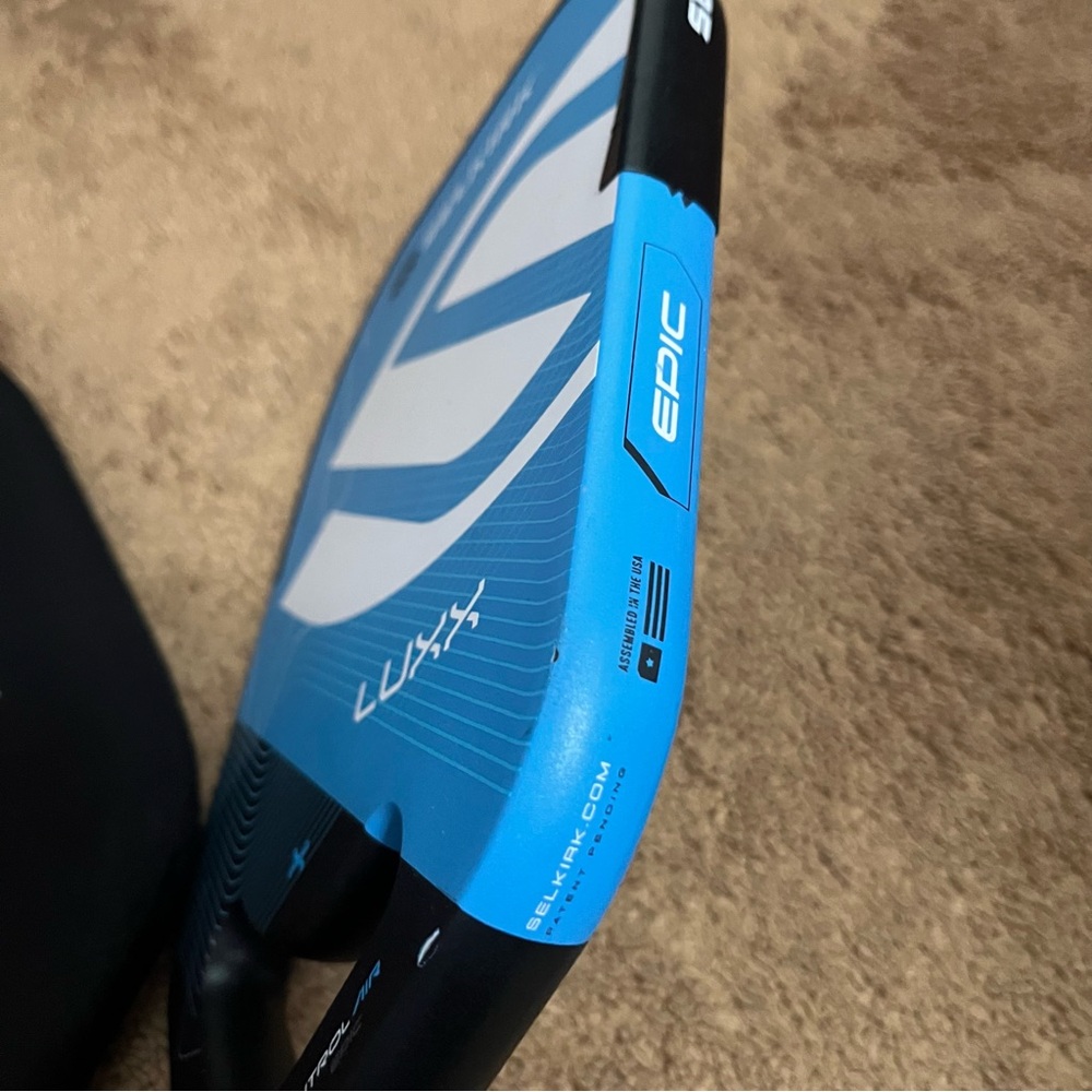 Blue Selkirk epic luxx pickleball paddle. - Picture 5 of 8